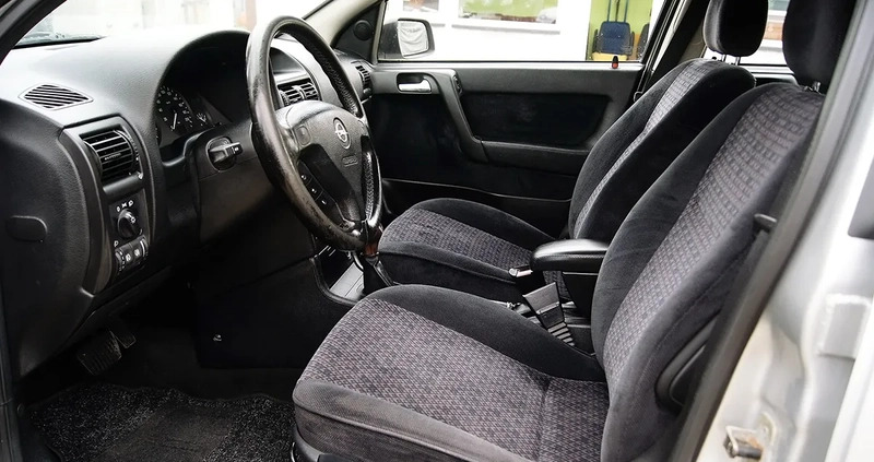 Opel Astra cena 6500 przebieg: 216000, rok produkcji 1999 z Szczecin małe 781